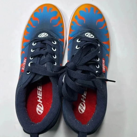 Heelys 2.0 flame skate shoes size 7 - Picture 2 of 6